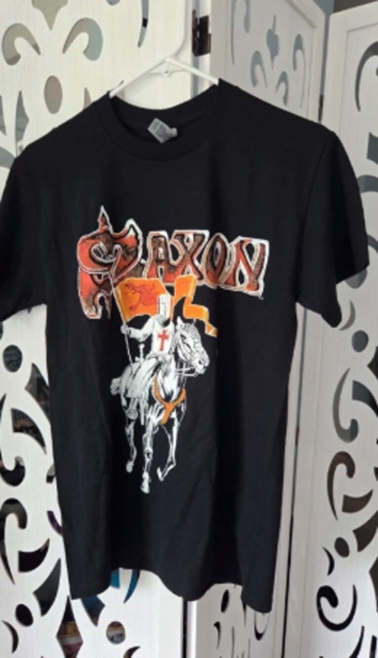 Saxon T-Shirt World Crusader Tour 1984 Black Graphic Band Tee Gildan Size Small